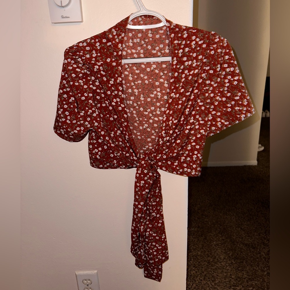 Women’s Wrap Floral Crop Top